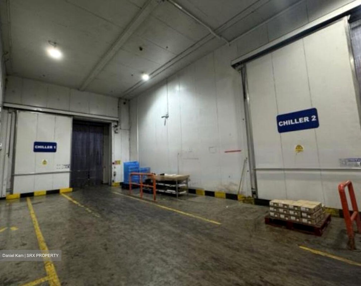 International Road (D22), Warehouse #472852451
